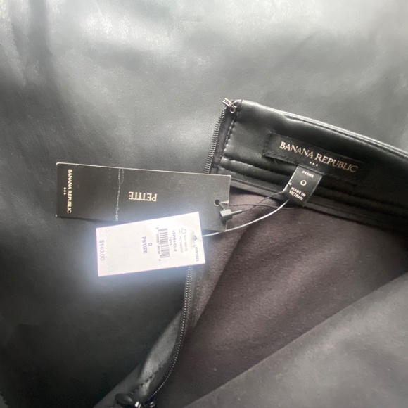 Banana Republic Vegan Leather Skirt Black 0P - Picture 6 of 8